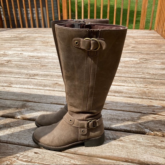 Clarks Orinoco Step Tall Leather Boot - Picture 3 of 8